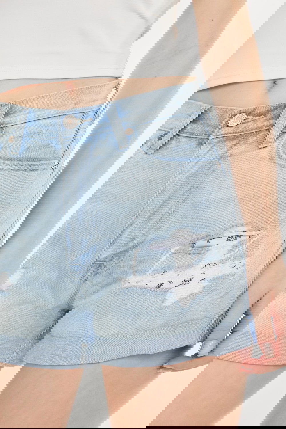 Kancan High Rise Repaired Mom Denim Shorts himalipasal