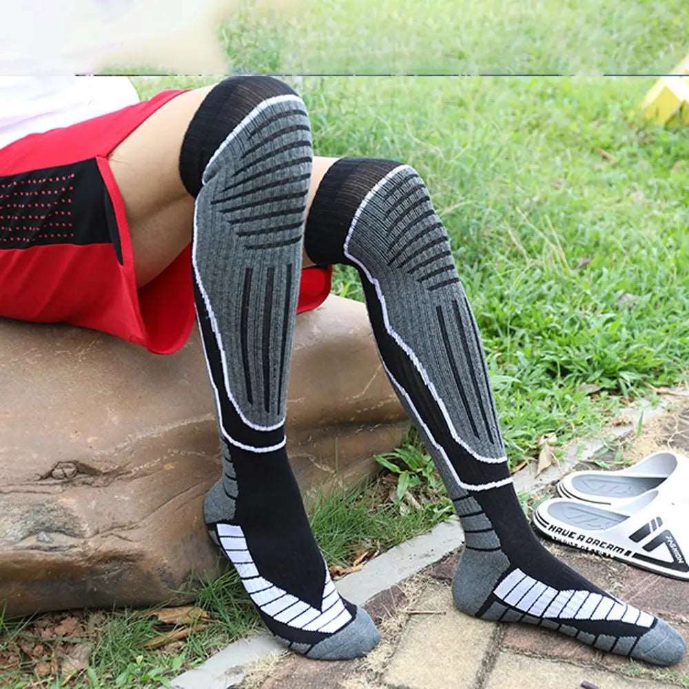 1 Pair of Sweat Absorption Ski Socks Warm Towel Bottom High Tube Sports Socks Anti Wrinkle Cotton Mountaineering Socks himalipasal