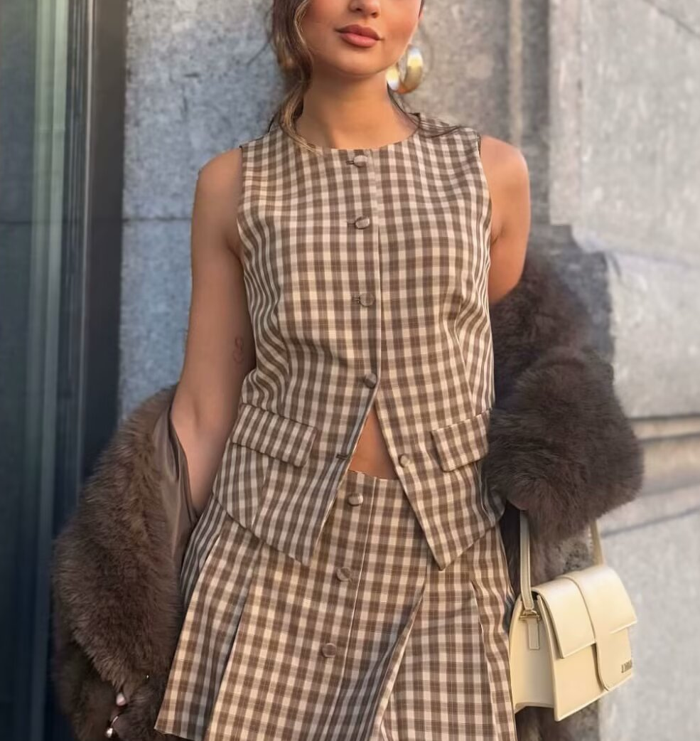 Women Plaid Vest Top Short Grid Patterned Waist Concealed Vest Top