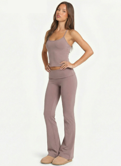 Nude Feel Skin Friendly Halter Spaghetti Straps Bootcut Trousers High Waist Flanging Thin Yoga Pants Two Piece Sets The size is a bit small