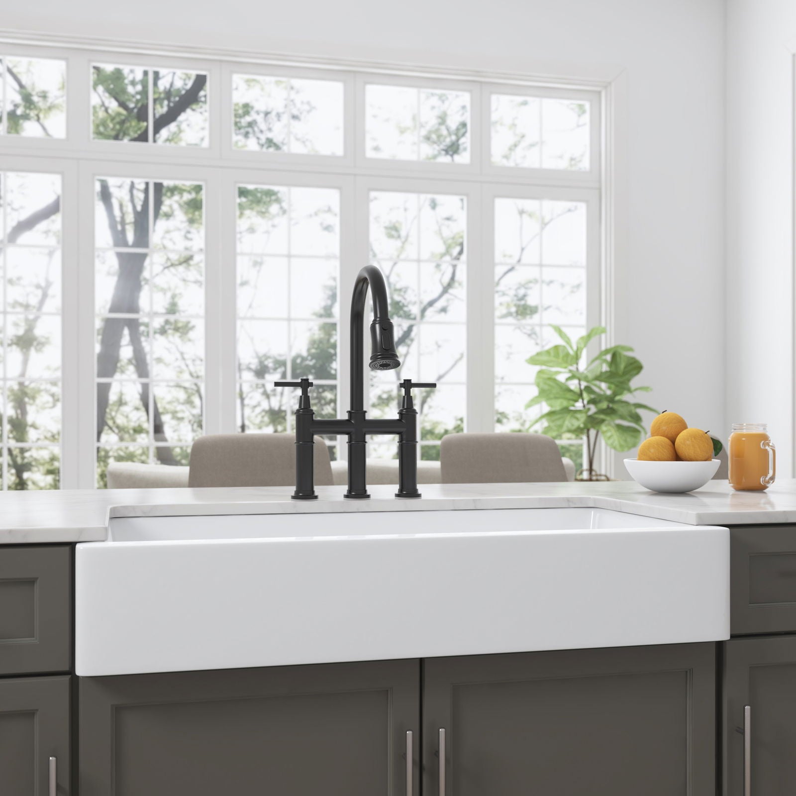 Bridge Kitchen Faucet with Pull-Down Sprayhead in Spot himalipasal