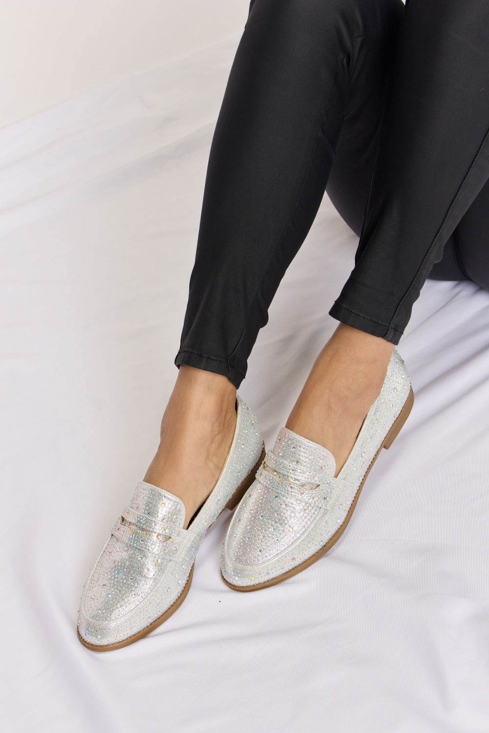 Forever Link Rhinestone Point Toe Loafers himalipasal