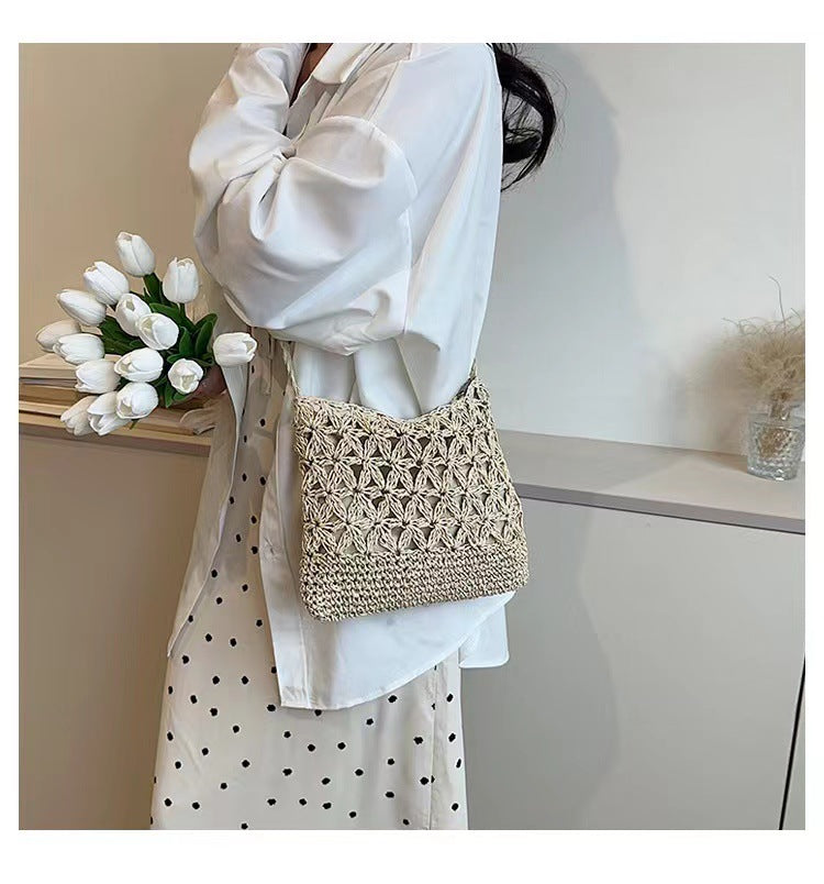 Crossbody Straw Bag Hollow Out Cutout Floral Straw Bag Woven Bag Vacation Beach Bag Change Mobile Phone Bag