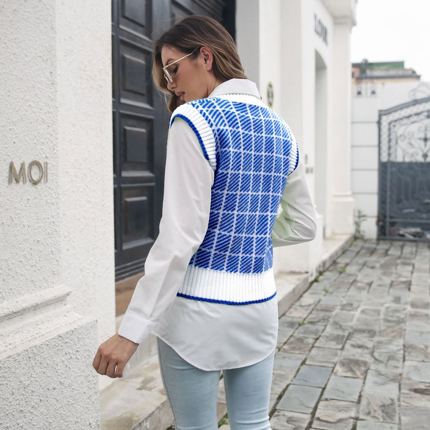 Plaid V-neck Vest Sweater Women Vest Outer Wear Inner Wear Autumn Winter Striped Knitwear Sweater