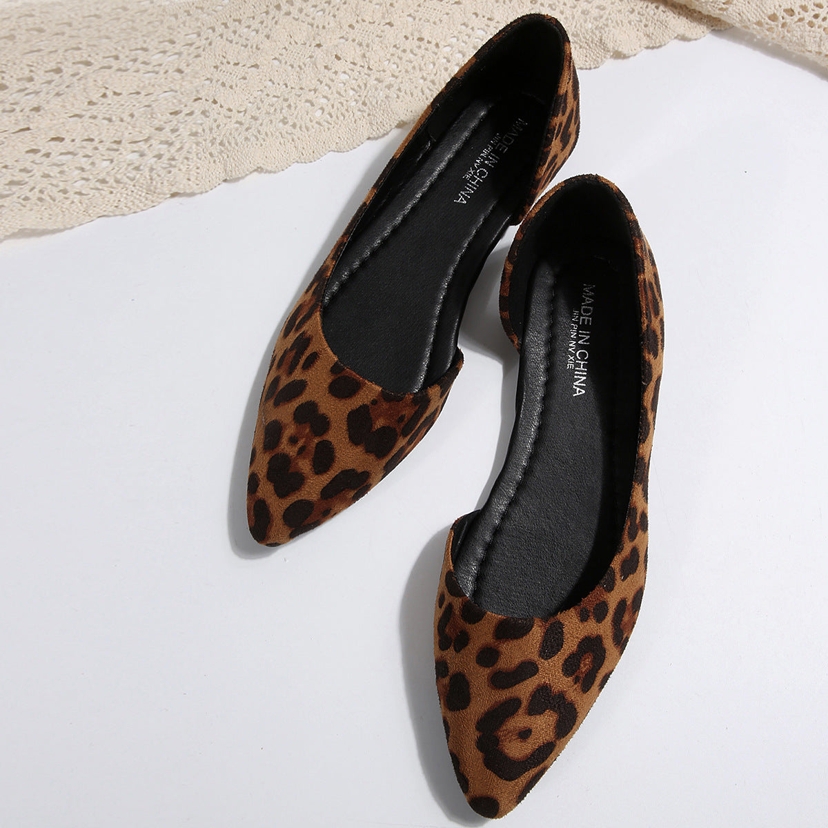 Pointed Toe Side Empty Leopard Print Flat Pumps Women Vintage Suede Shallow Mouth Four Seasons Work Shoes