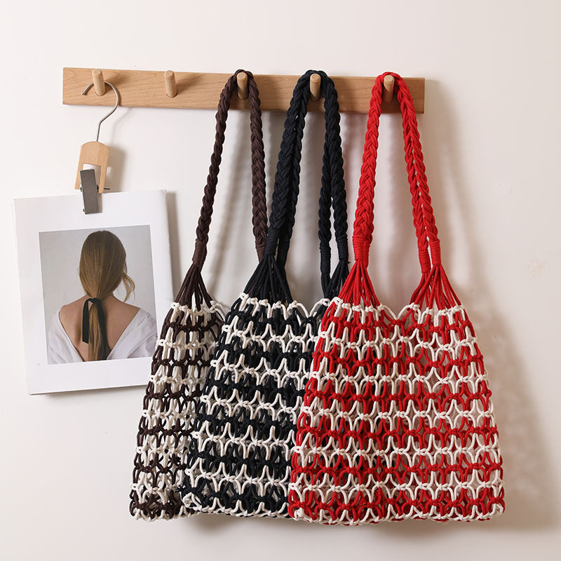 Summer Straw Woven Bag With Lace Up Pattern Suitable For Women Beach Vacation Beach Bag