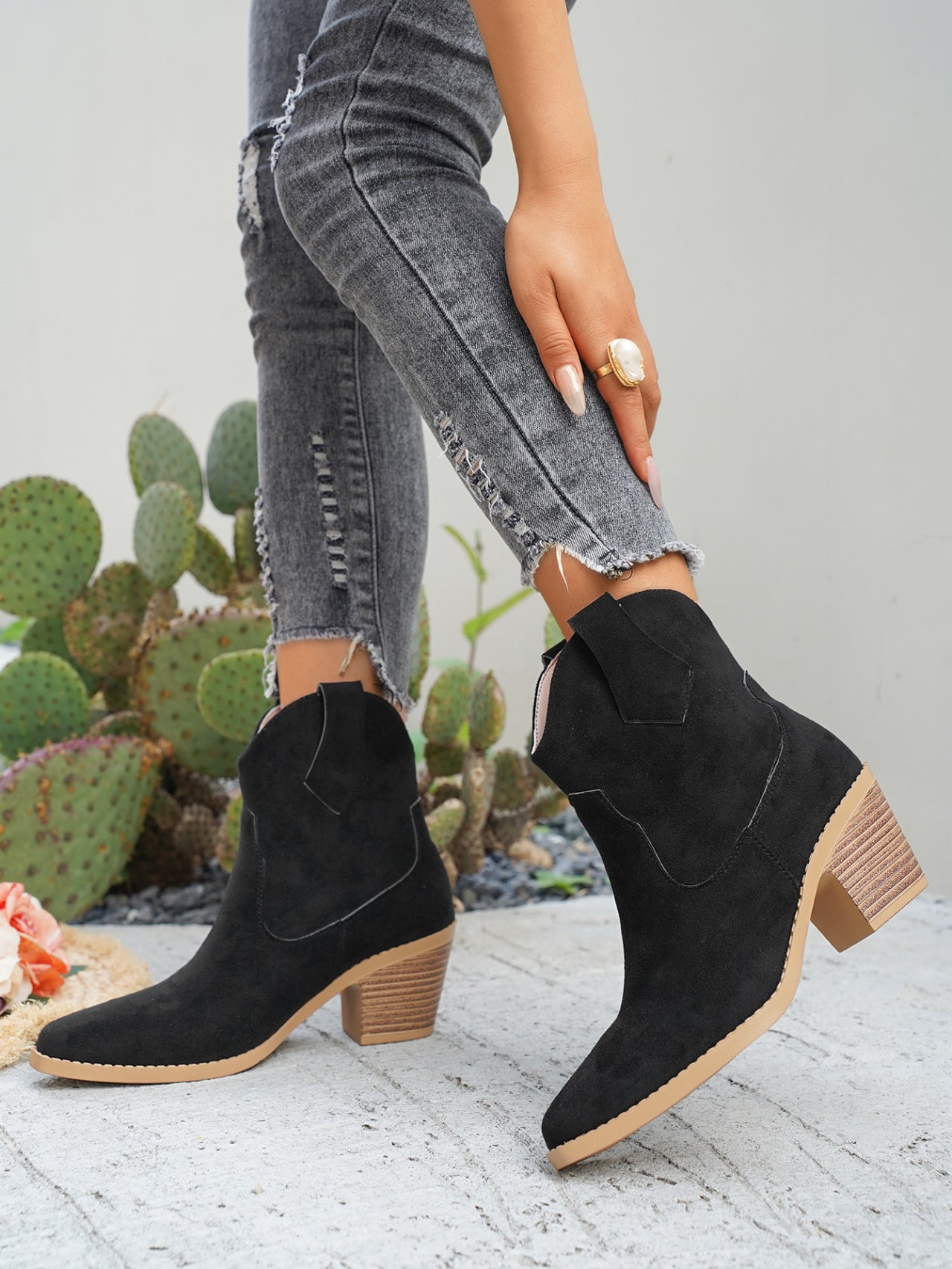 Women Boots Retro Pointed Low Top Frosted Suede Viscose Shoes Martin Boots