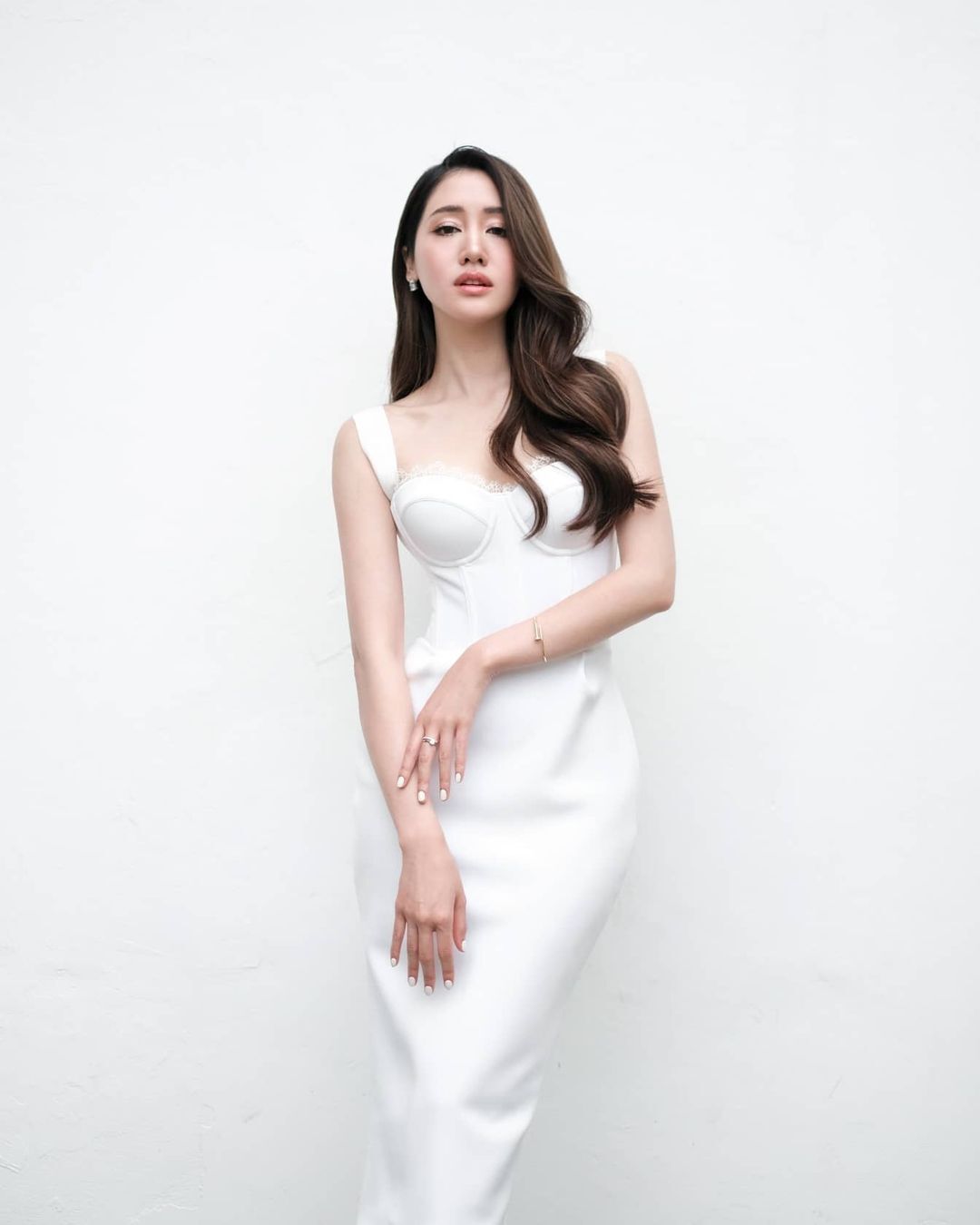 Fashionable High End Summer Women Lace Slim Fit Boning Corset White Dress Knitted Bandage Dress