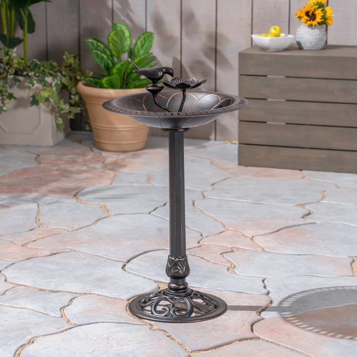 Outdoor Aluminum and Iron Bird Bath himalipasal