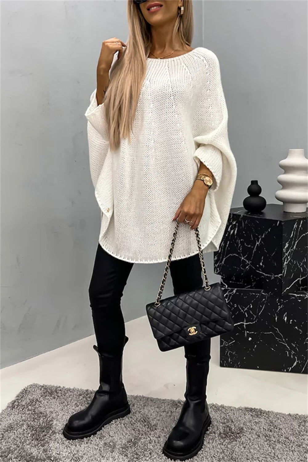 Round Neck Batwing Sleeve Sweater himalipasal